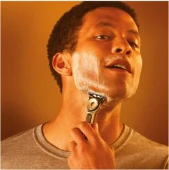 Gillette® Gillette Labs Heated Razor - Scheersysteem Voor Mannen - Inclusief 1 Scheermesje -Verzorgingsproducten 1196x1200 11