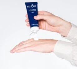 Herome Handcreme - Daily Protection SPF 8 - Voor De Dagelijkse Verzorging, Beschermend En Trekt Snel In - 75ml. -Verzorgingsproducten 1200x1072