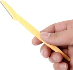 Merkloos Scheermesjes Gezicht Wenkbrauwen Lippen Intieme Streek -Verzorgingsproducten 1200x1146 4