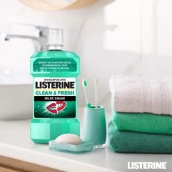 LISTERINE Clean & Fresh, Mondwater Met Essentiële Oliën En Fluoride, Zonder Alcohol, Bereikt De Plaatsen Die De Tandenborstel Mist – Zelfs Tussen De Beugel, 3 X 500 Ml -Verzorgingsproducten 1200x1200 1131