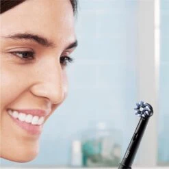 Oral B Oral_B Pro 2 - 2900 - Duoverpakking Elektrische Tandenborstel - Zwart 39 Oral B Oral_B Pro 2 - 2900 - Duoverpakking Elektrische Tandenborstel - Zwart -Verzorgingsproducten 1200x1200 1455