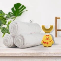 Merkloos Elektrische Sonische Tandenborstel Voor Kinderen Tussen 2 T/m 6 Jaar Met Timer - Elektrische Kindertandenborstel - 360º Graden - 6 Poetsmodus - IPX7 Waterbestendig - Geel -Verzorgingsproducten 1200x1200 1491