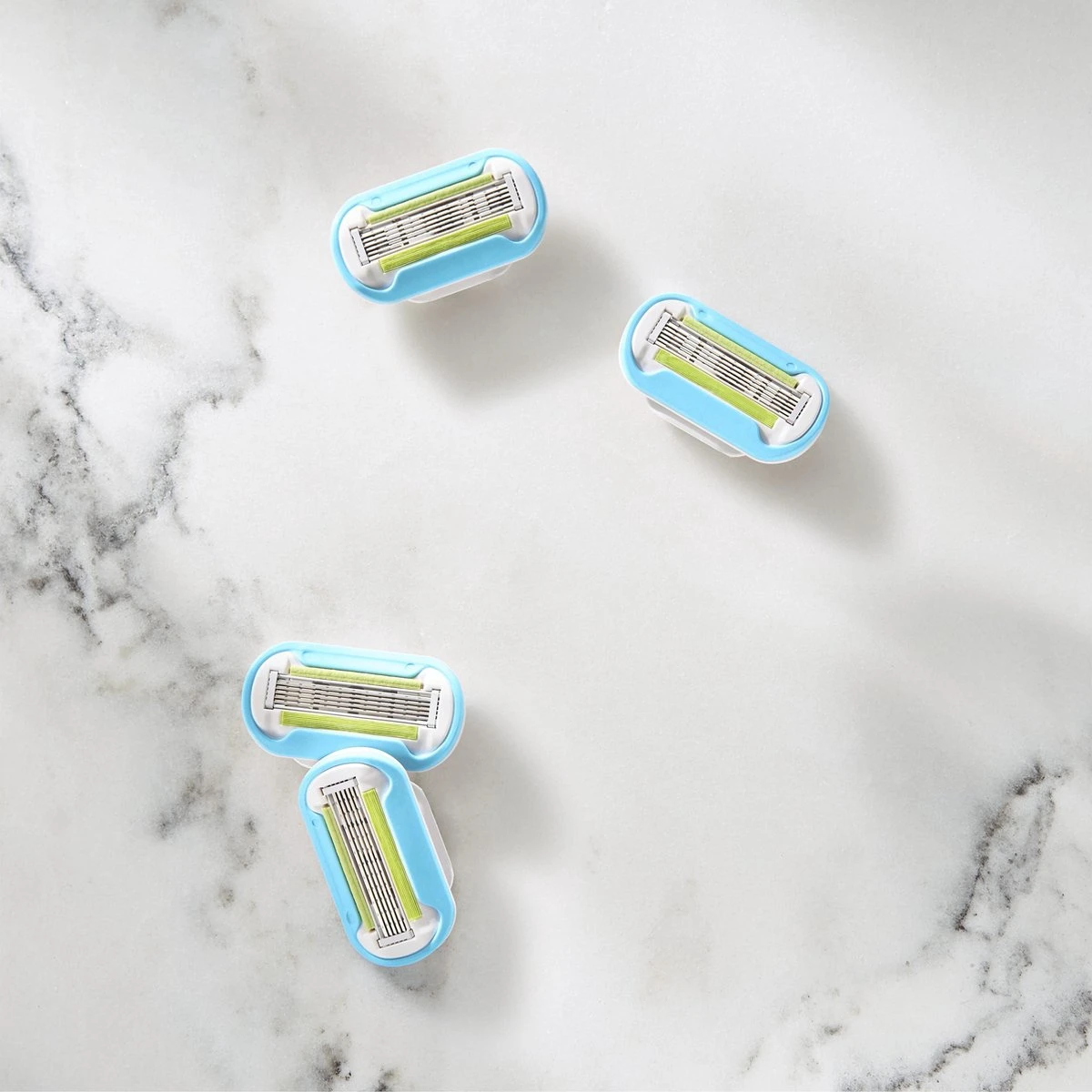 Gillette Venus Extra Smooth Scheermesjes Voor Vrouwen - 4 Navulmesjes 7 Gillette Venus Extra Smooth Scheermesjes Voor Vrouwen - 4 Navulmesjes - Afbeelding 5