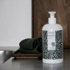 Australian Bodycare Hand Wash 500 Ml - Vochtinbrengende & Effectieve Handzeep Met 100% Natuurlijke Tea Tree Olie - Effectief Tegen Vuil - Houdt De Goede Flora Van De Huid In Balans - Geschikt Voor Alle Huidtypen -Verzorgingsproducten 1200x1200 171