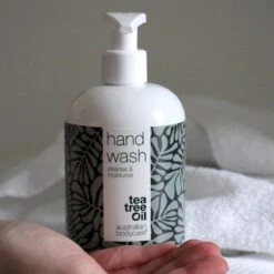 Australian Bodycare Hand Wash 500 Ml - Vochtinbrengende & Effectieve Handzeep Met 100% Natuurlijke Tea Tree Olie - Effectief Tegen Vuil - Houdt De Goede Flora Van De Huid In Balans - Geschikt Voor Alle Huidtypen -Verzorgingsproducten 1200x1200 172