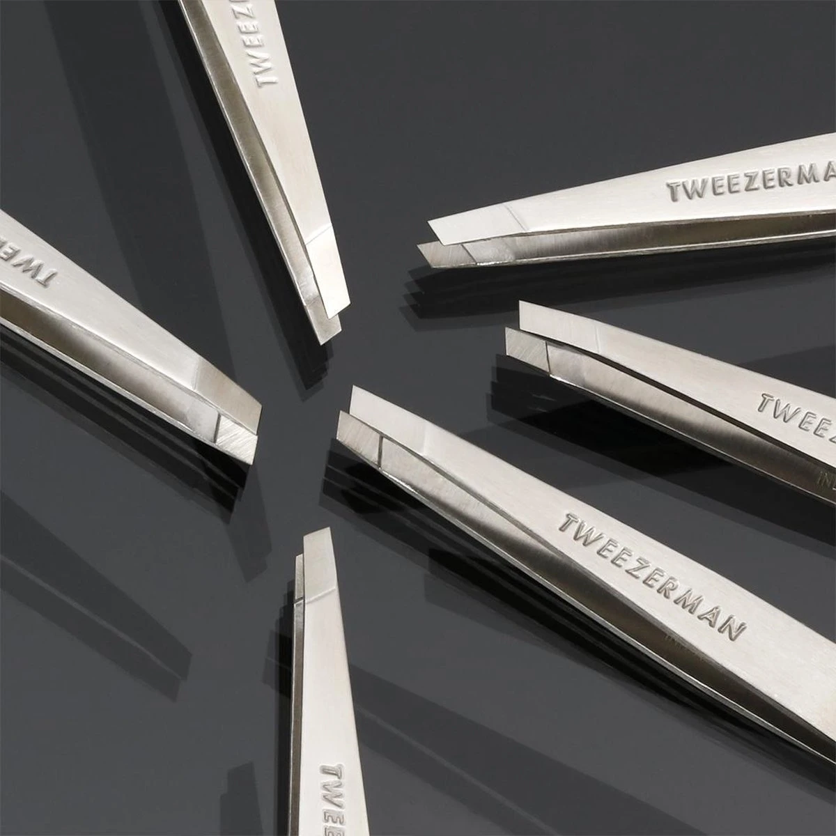 Tweezerman Slant Tweezer RVS Pincet - 1 St 5 Tweezerman Slant Tweezer RVS Pincet - 1 St - Afbeelding 3