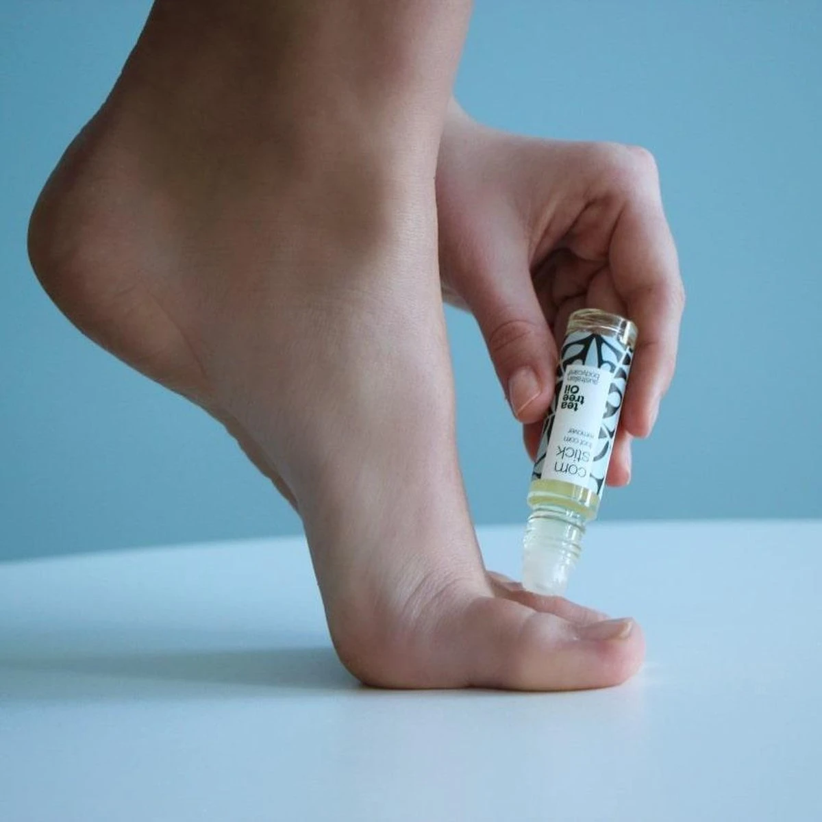 Australian Bodycare Corn Stick 9 Ml - Anti-likdoorn Roller Die De Huid Verzacht En Verzorgt Met Tea Tree Olie - Eerste Hulp Bij Eksterogen En Likdoorns Met Roll-on Voor Eenvoudige Applicatie - Salicylzuur Lost De Eelt Op En Verzacht Likdoorns 4 Australian Bodycare Corn Stick 9 Ml - Anti-likdoorn Roller Die De Huid Verzacht En Verzorgt Met Tea Tree Olie - Eerste Hulp Bij Eksterogen En Likdoorns Met Roll-on Voor Eenvoudige Applicatie - Salicylzuur Lost De Eelt Op En Verzacht Likdoorns - Afbeelding 2