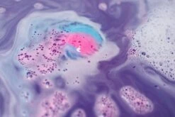 De Kunst Van Zeep - 4 Bruisballen Met Speelgoed In De Bruisbal - Vegan & Biologisch -Verzorgingsproducten 1200x800 27