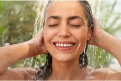 Weleda Berken Pearl Scrub Douchecrème -Verzorgingsproducten 1200x808 2