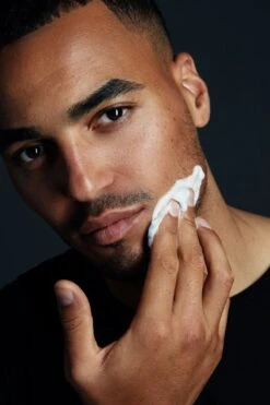 NIVEA MEN Protect & Care Scheergel - Hydraterend - 200 Ml -Verzorgingsproducten 800x1200 20