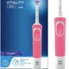 Oral B Oral-B Vitality 100 Roze CrossAction - Elektrische Tandenborstel - Powered By Braun 1 Oral B Oral-B Vitality 100 Roze CrossAction - Elektrische Tandenborstel - Powered By Braun -Verzorgingsproducten 869x1200 1