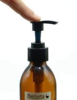 Amandelolie Puur 200ml Pompfles - Glas - Zoete Amandel Olie Voor Huid En Haren - Sweet Almond Oil -Verzorgingsproducten 923x1200